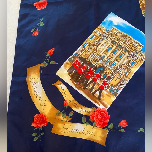 Art of the Scarf Tie Rack- London Landmarks Design, Measures 34” X 34” - Picture 6 of 8